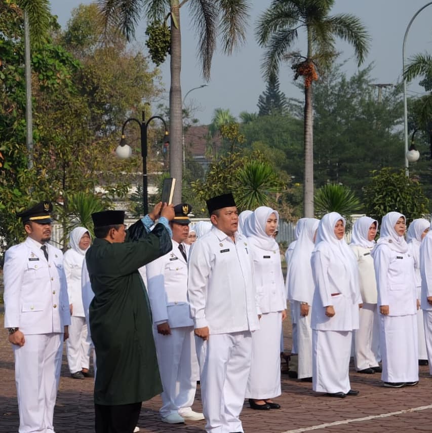 Bupati Lantik Sekda Baru | Situs Resmi - Pemerintah Daerah Kabupaten ...